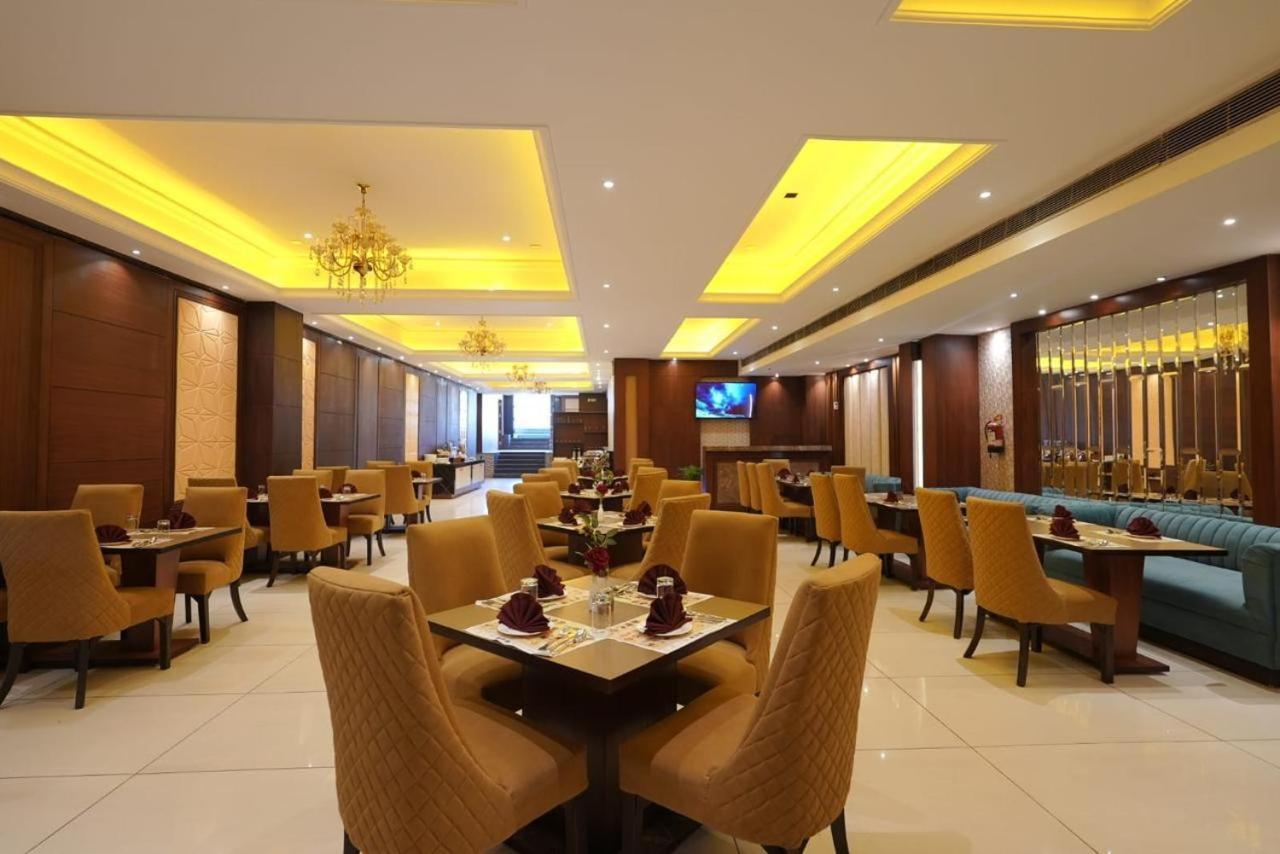 Click Hotel Kohinoor, Лудяна Екстериор снимка