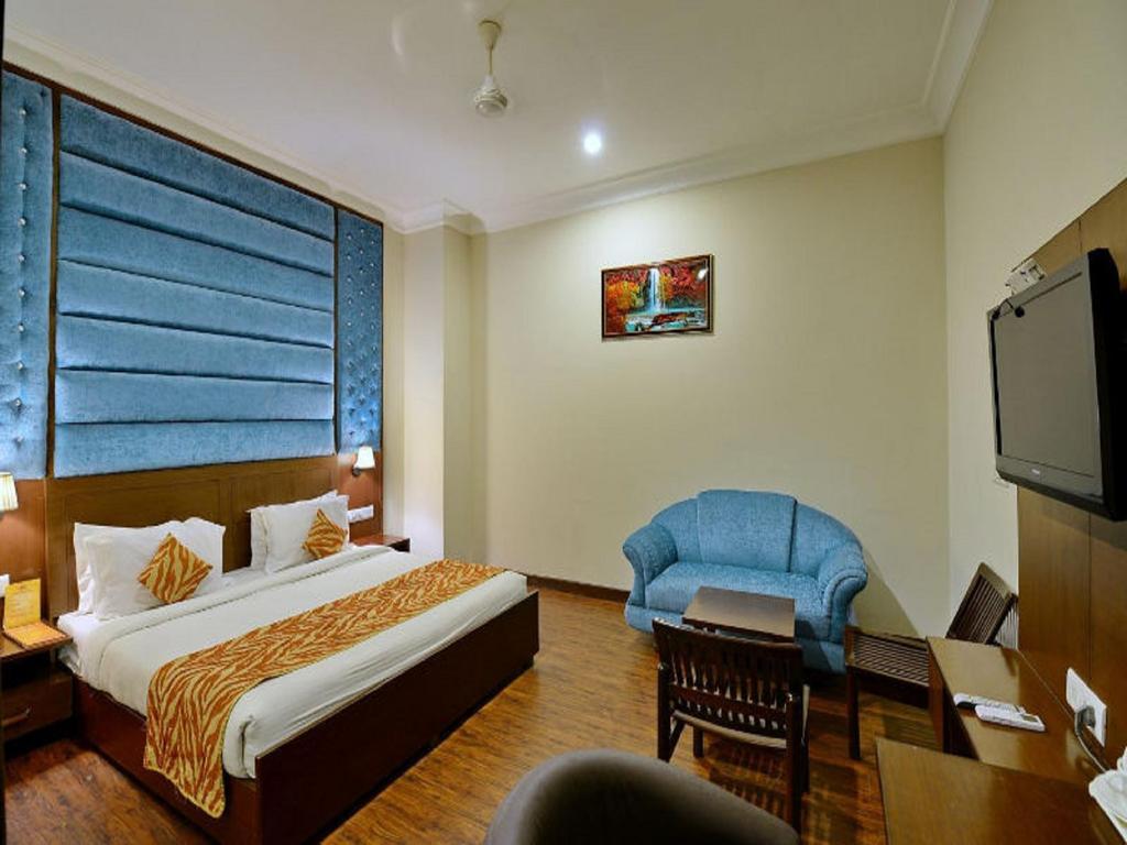 Click Hotel Kohinoor, Лудяна Екстериор снимка